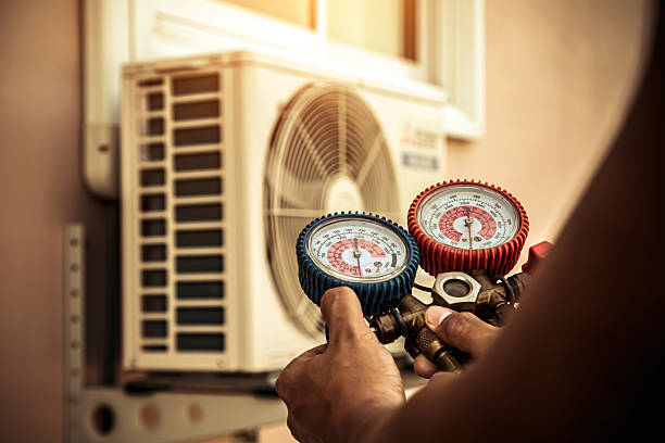 Professional Hvac Installation technician working in Jarrell, TX